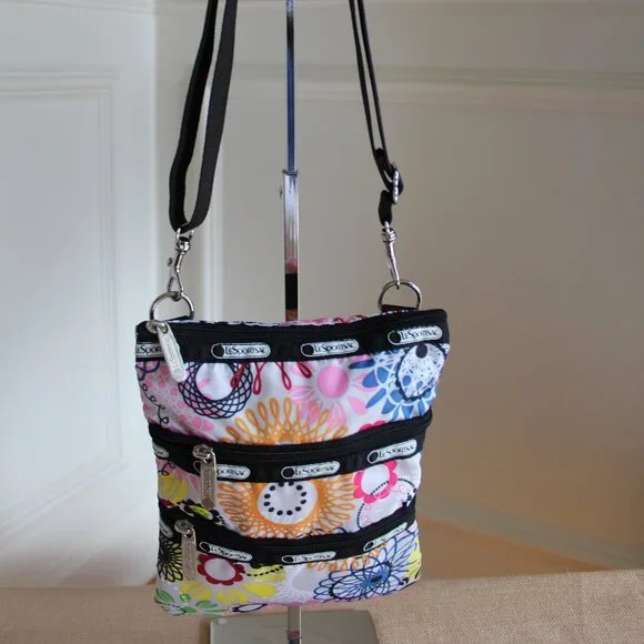 Lesportsac 3-Zip Crossbody w/Adjustable Strap - Picture 5 of 6